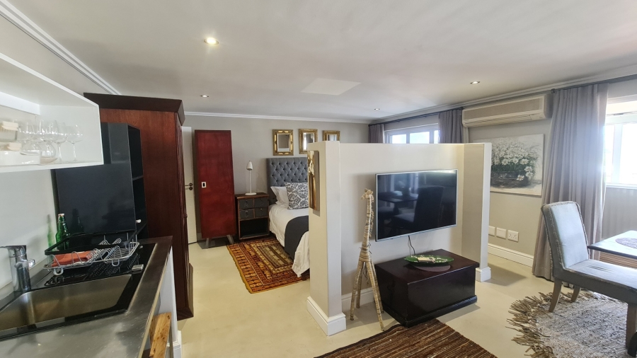 To Let 1 Bedroom Property for Rent in Thesen Islands Western Cape